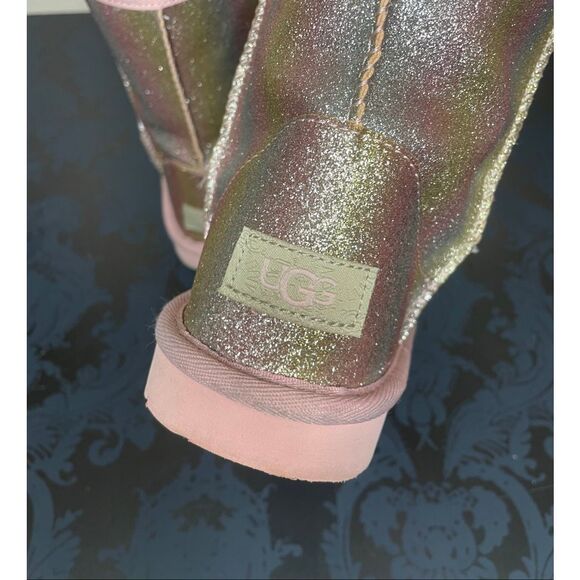 UGG Kids Classic II Glitter Boots Pink Size 4 - Picture 10 of 13